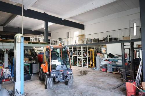 Halle mit Empore - 