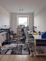 Kinderzimmer/Büro - 