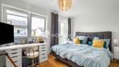1. OG Schlafzimmer 1 - 
