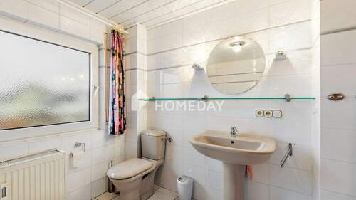 1. OG Badezimmer 2 - 