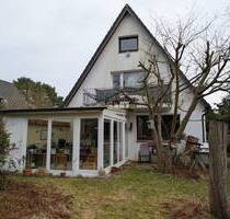 Einfamilienhaus mit Anliegerwohnung und Wintergarten in familienfreundlicher Lage von Harburg-Eißendorf - Hamburg