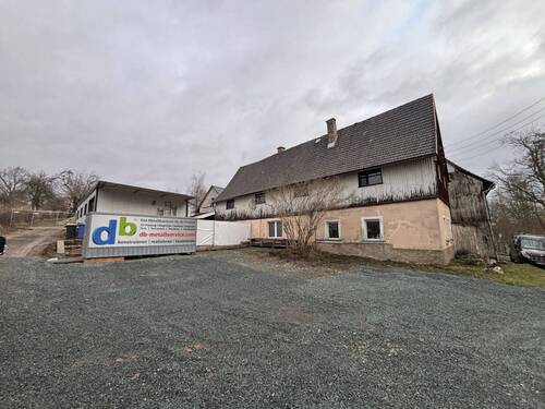 Bauernhaus und Werkstattgebäude - 