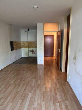Wohnzimmer - Etagenwohnung mit 42,20 m&sup2; in München zum Kaufen