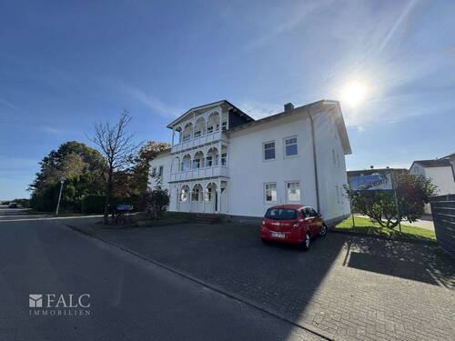 Strassnansicht - Etagenwohnung mit 50,00 m² in Breege - Juliusruh zum Kaufen