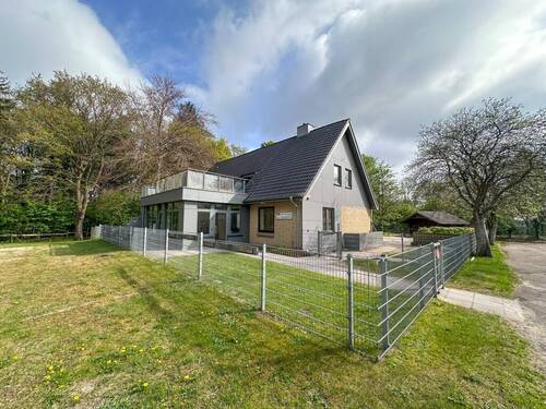 ehemal. Kindergarten - Vielseitiges Gebäudeensemble mit Geschichte - Schule, Kindergarten & Wohnhaus auf großem Grundstück