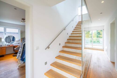 Treppe ins Dachgeschoss - 