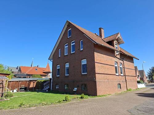 Ansicht - 8 Zimmer Mehrfamilienhaus, Wohnhaus in Jork