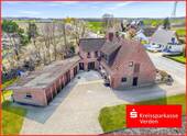 Luftbild Wohnhaus mit Garagengebäude - Ein Generationenhaus mit Lagerhalle