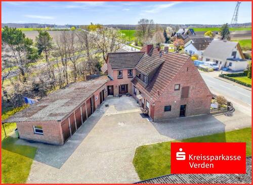 Luftbild Wohnhaus mit Garagengebäude - Ein Generationenhaus mit Lagerhalle