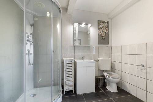 Duschbad Einliegerwohnung - 