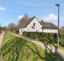 Zweifamilienhaus am Deich mit Einliegerwohnung & Tierhaltung auf über 4.000 m² - Hamburg Finkenwerder