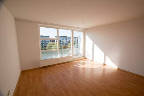 sonniges Wohnzimmer - 