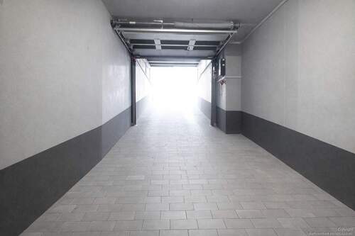 Stellplatz_Bernfurter_1_Ausfahrt - Garage, Stellplatz in Neumarkt in der Oberpfalz