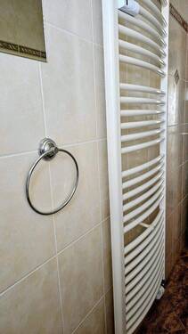 Bad - 3 Zimmer Etagenwohnung in Gersdorf