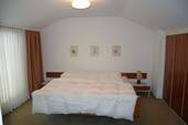 Zimmer 2 - 