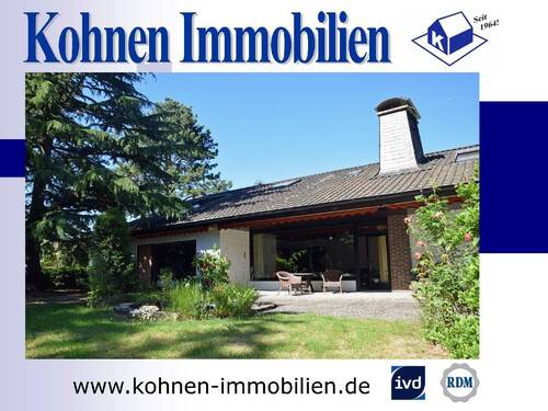 Gartenansicht - Wohnen mit Charakter: Freistehendes Architektenhaus mit großem Grundstück in Nettetal-Hinsbeck