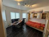 Schlafzimmer DG.jpg - 