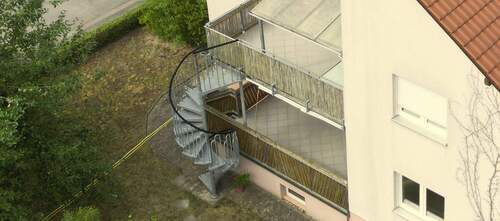 4. OG-Wendeltreppe vom Balkon.jpg - Mehrfamilienhaus, Wohnhaus mit 260,00 m² in Sand a.Main zum Kaufen