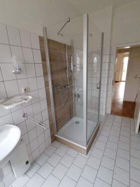 Bad.jpg - 2 Zimmer Etagenwohnung zur Miete in Essen