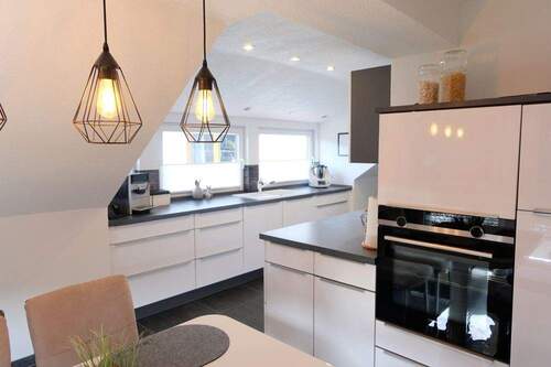 Bild 2 - 5 Zimmer Etagenwohnung zum Kaufen in Bad Hersfeld