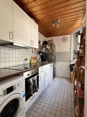 Küche mit Einbauküche - Etagenwohnung mit 70,00 m&sup2; in Herrenberg zum Kaufen