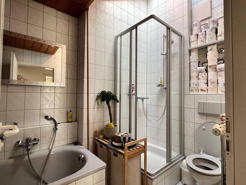 Bad Dusche WC mit Oberlicht - 