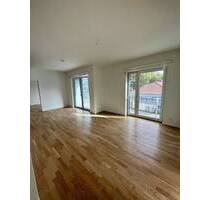 4 Zimmer mit Terrasse - 1.718,00&nbsp;EUR Pauschalmiete, ca.&nbsp; 91,10&nbsp;m&sup2;&nbsp;Wohnfl&auml;che in Berlin (PLZ: 13587) Spandau
