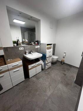 Bad - 2 Zimmer Etagenwohnung zur Miete in Lauben/Heising