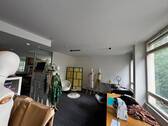 Bild 1 - Zentrales BüroAtelier in Stuttgart: 25 m2, hell, flexibel & möbliert