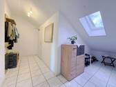Flur - 4 Zimmer Etagenwohnung in Kumhausen