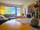Wohnzimmer - PROVISIONSFREI - modernisierte 3-Zimmerwohnung mit großer Loggia und Garage