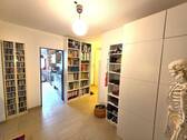 Flur - Etagenwohnung mit 87,00 m&sup2; in Bergisch Gladbach zum Kaufen