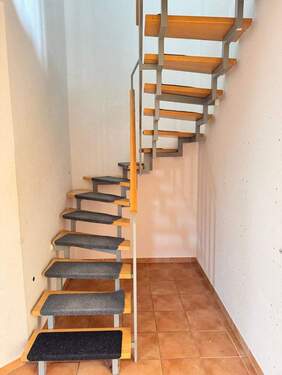 Treppe zum DG - 