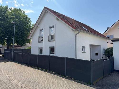 Straßenansicht - 6 Zimmer Einfamilienhaus in Worms / Rheindürkheim