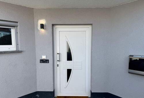 Überdachte Haustür - 