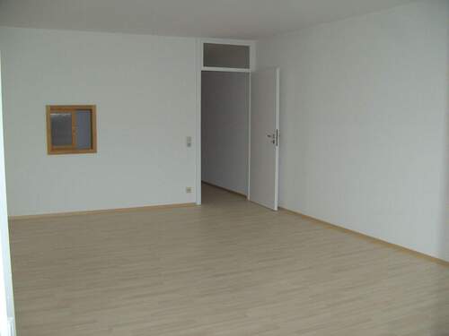 Wohnzimmer - 2 Zimmer Etagenwohnung zum Kaufen in Bad Reichenhall