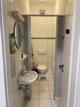 Mitarbeiter-WC - 