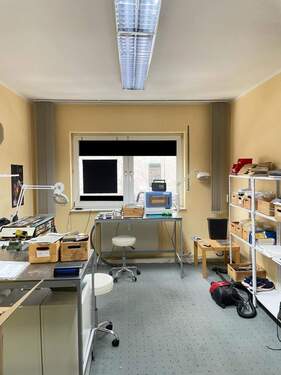 Büro/Werkstatt 1 - 
