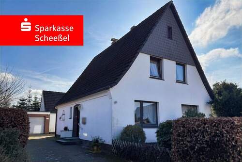 Straßenansicht - Ihr neues Zuhause mit Zukunft - wohnen und entwickeln