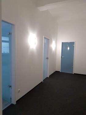 Zugang Büros.jpg - 