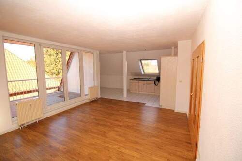 Wohnzimmer... - Drei-Zimmerwohnung mit Balkon beim Kurpark