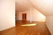 Wohnzimmer - Etagenwohnung mit 91,00 m&sup2; in Lüneburg zur Miete