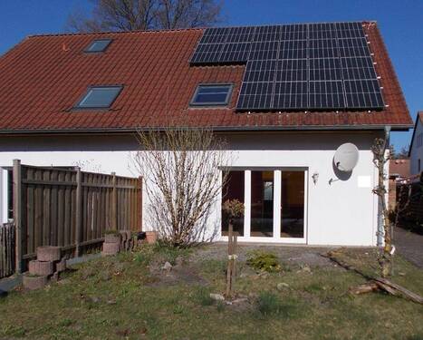 Hausansicht - Interessante 1 Fam.-DHH in 33689 Bielefeld-Eckardtsheim ***Provisionsfrei*** !!!