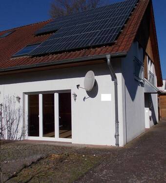 Hausansicht - 4 Zimmer Doppelhaushälfte zum Kaufen in Bielefeld