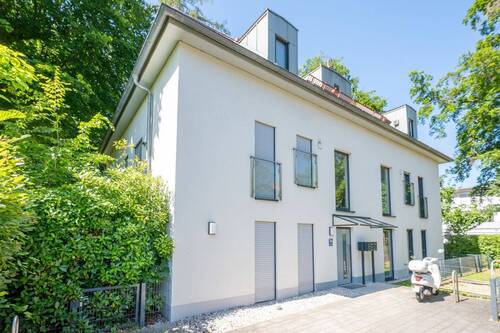 Hausansicht - 5 Zimmer Etagenwohnung zum Kaufen in München
