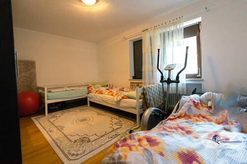 Schlafzimmer 2 OG - 