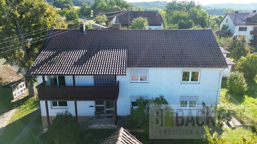 Ansiicht Luftaufnahme - 7 Zimmer Mehrfamilienhaus, Wohnhaus in Mainleus