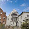 Hausansicht - 3,5-Zimmer-Wohnung mit direktem Traveblick in erster Reihe von Travemünde