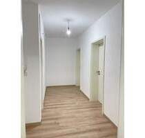 Hunde Willkommen!!! Ein Paradies für Zwei- und Vierbeiner - 2 Zimmer, Balkon und Garage - Bruchköbel