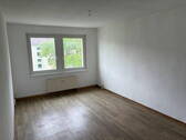 Wohnzimmer - Etagenwohnung mit 56,00 m&sup2; in Meuselwitz zur Miete